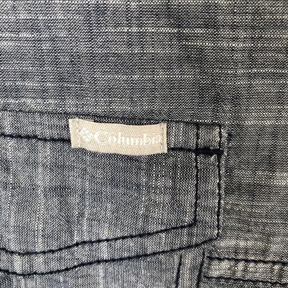 Columbia Chambray Shirt Women's Size Small Camp Henry Relaxed  NEW - Picture 7 of 10